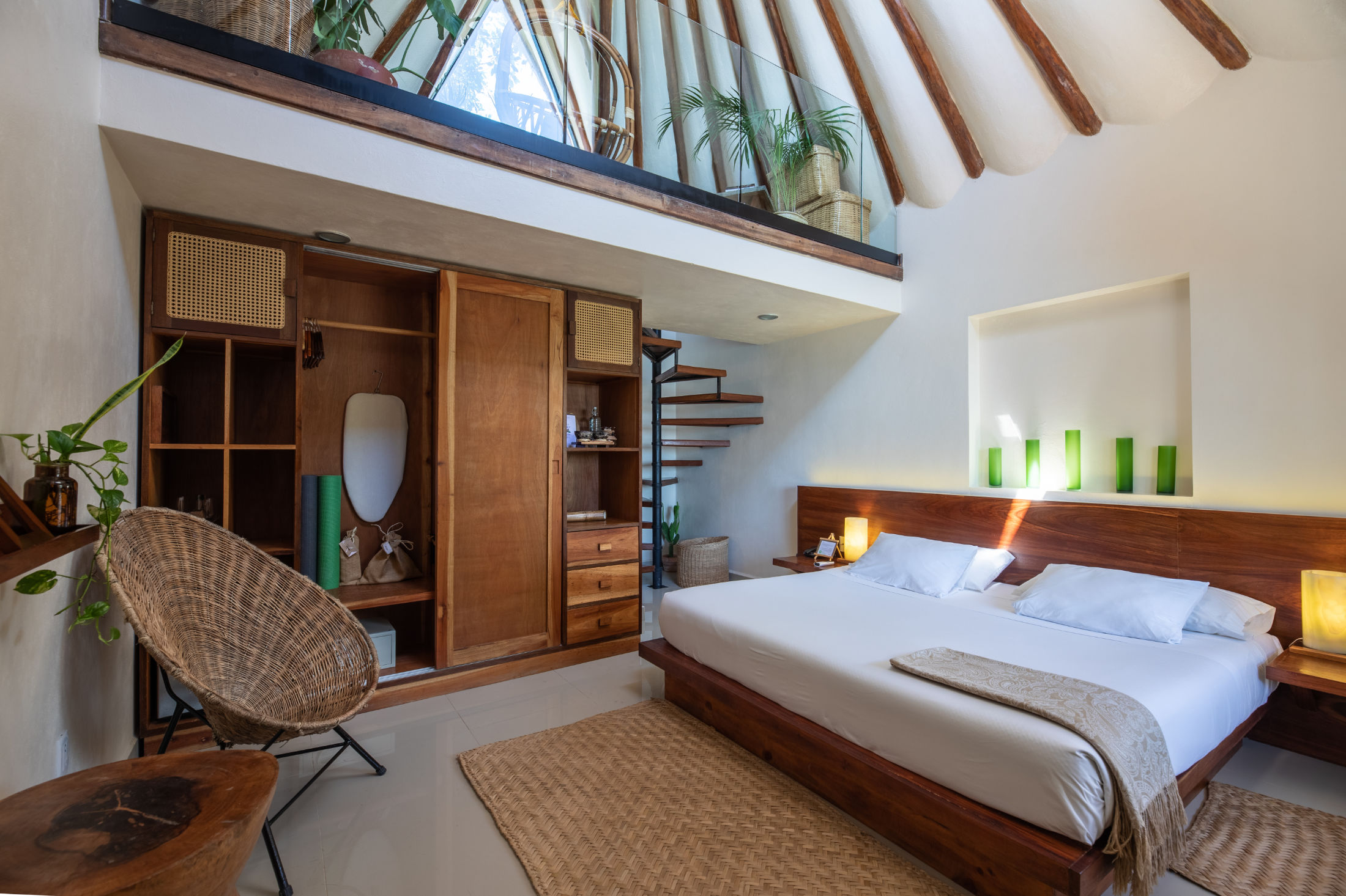 Private Mezzanine Level Luxury Off Grid Resorts